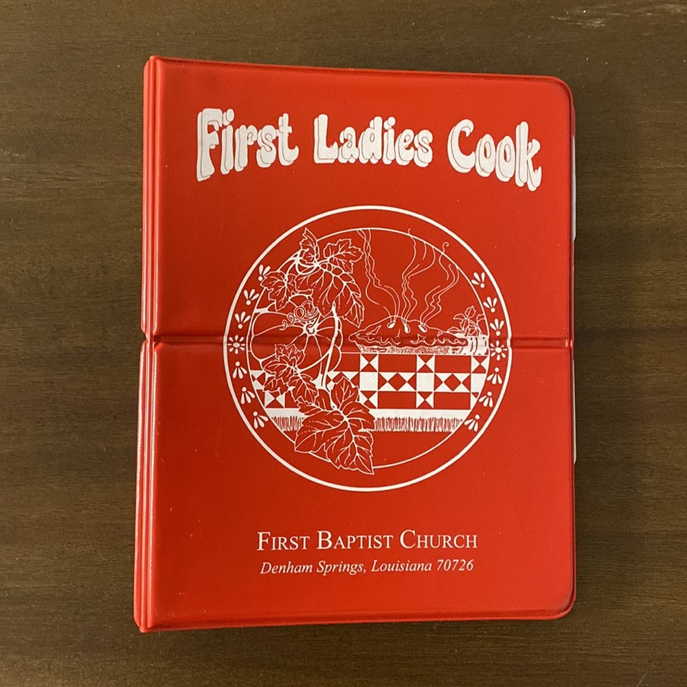 First Ladies Cook Cookbook (ring binder doubles as stand) Vintage, 1998